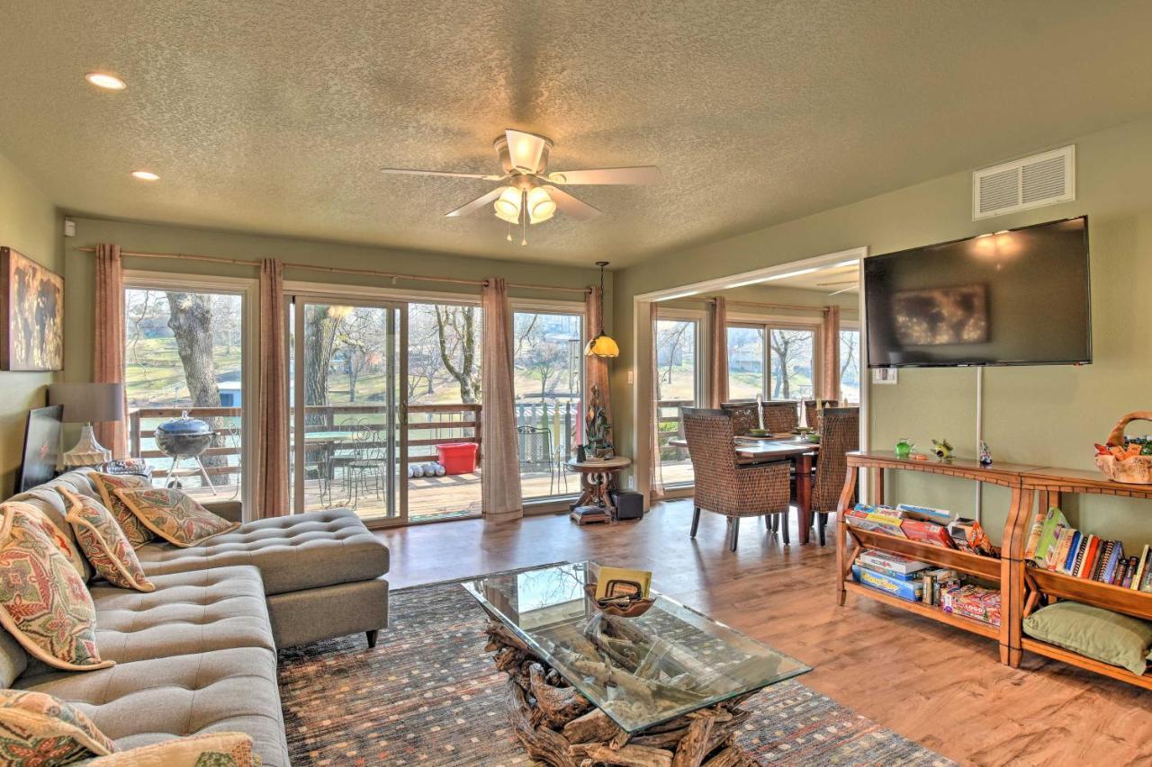 Lakefront Hot Springs Home With Updated Deck And Dock! Exterior foto